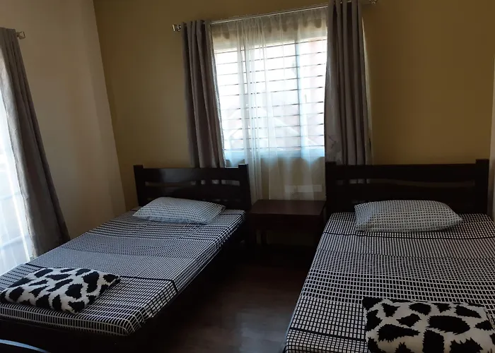Restful 3Br Hillside Duplex House