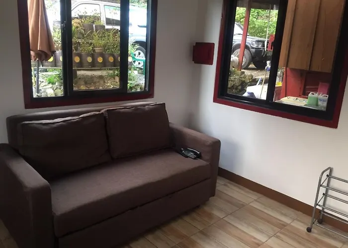 Villa Viray